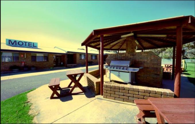 Marlo Caravan Park & Motel Extérieur photo