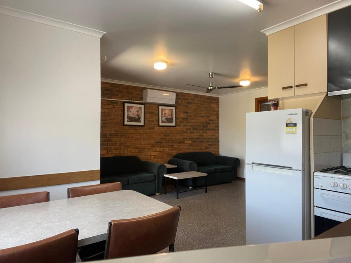 Marlo Caravan Park & Motel Extérieur photo